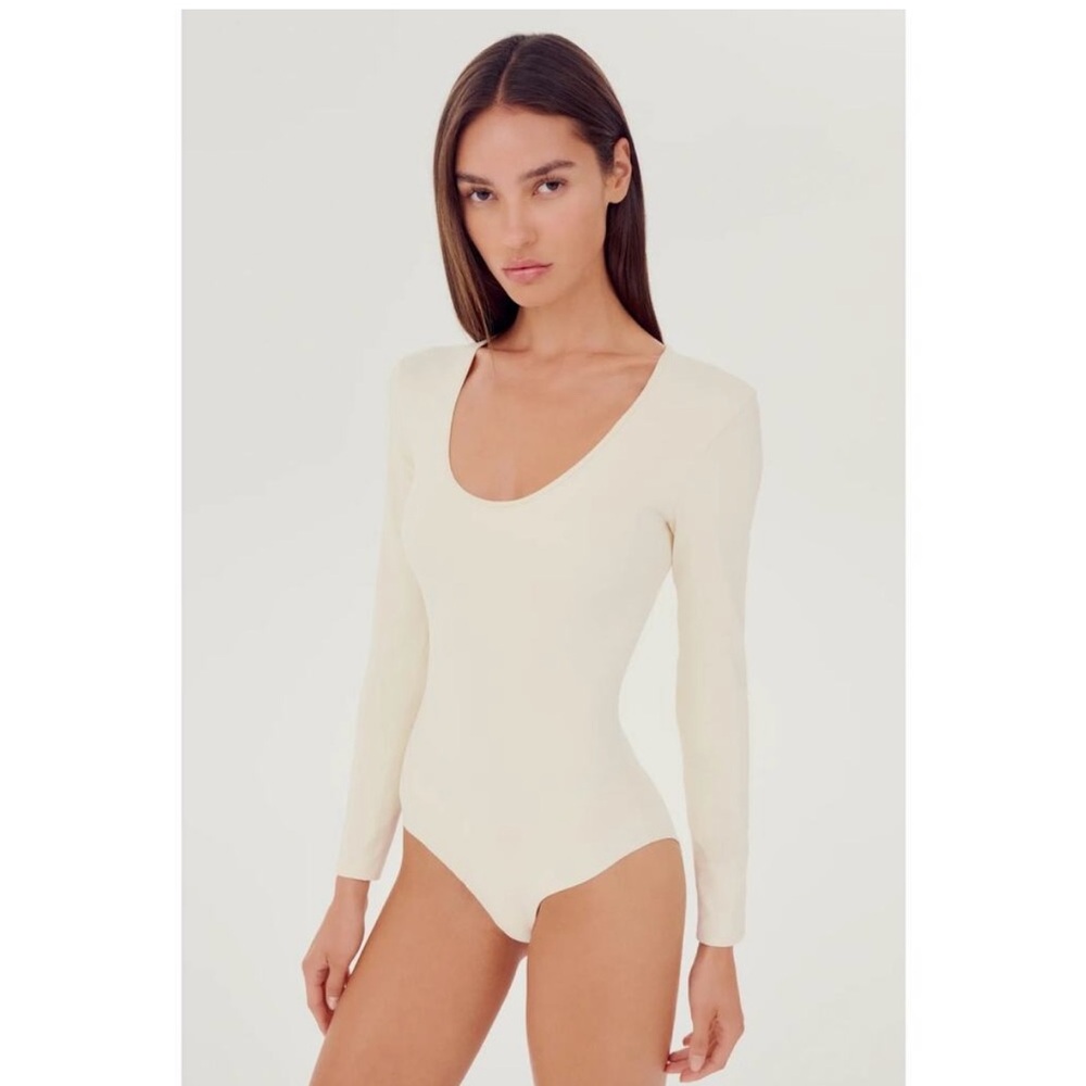 Splits59 Airweight Scoop Neck Long Sleeve Bodysuit size M